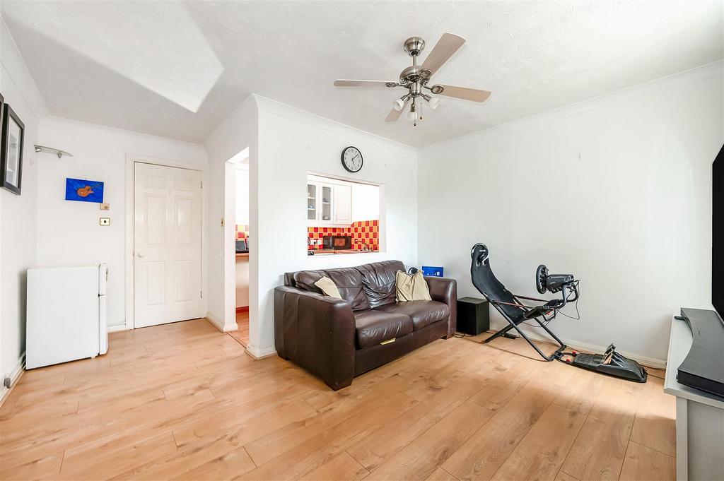 Lounge/Kitchen