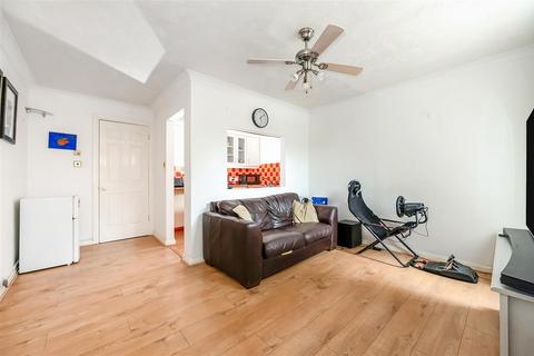 1 bedroom flat for sale, Hazel Court, Goldsmith Avenue, Southsea