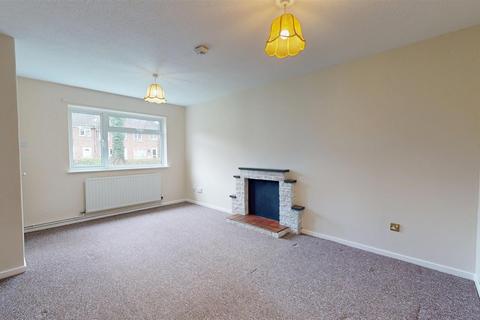 3 bedroom terraced house to rent, Roundway, Shrewsbury