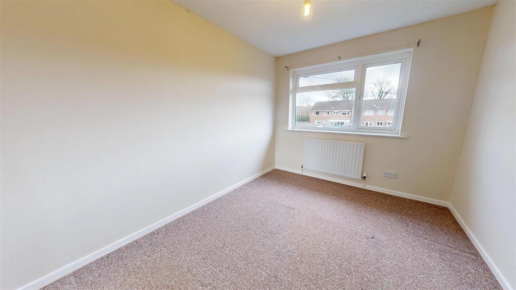 Roundway, 26 Bedroom One.jpg