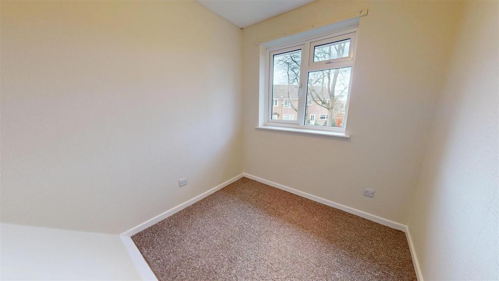 Roundway, 26 Bedroom Three.jpg