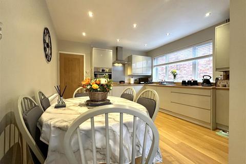 undefined, Macaulay Drive, Balderton, Newark