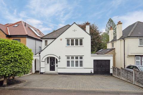 4 bedroom detached house for sale, Brookdene Avenue, Watford, WD19