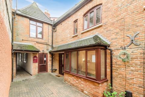 undefined, Clifton Court, Newport Pagnell MK16