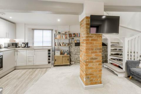 undefined, Clifton Court, Newport Pagnell MK16