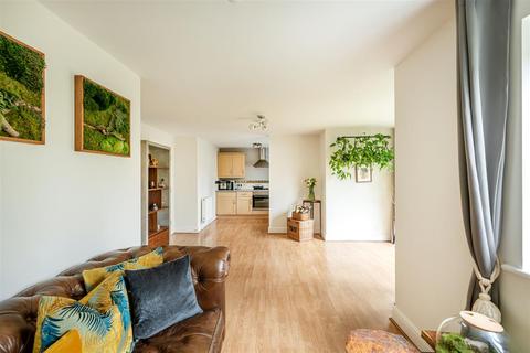 2 bedroom flat for sale, Fryers Lane, High Wycombe HP12