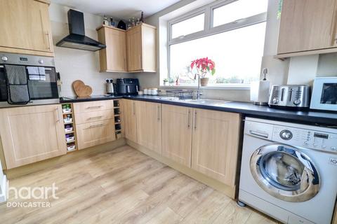 3 bedroom semi-detached house for sale, Croft Road, Balby, Doncaster