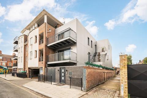 2 bedroom flat to rent, Uxbridge Road, London W5