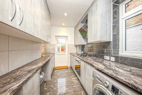 undefined, Ellerdine Road, Hounslow TW3