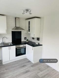 2 bedroom terraced house to rent, Goodison Boulevard, Doncaster, DN4