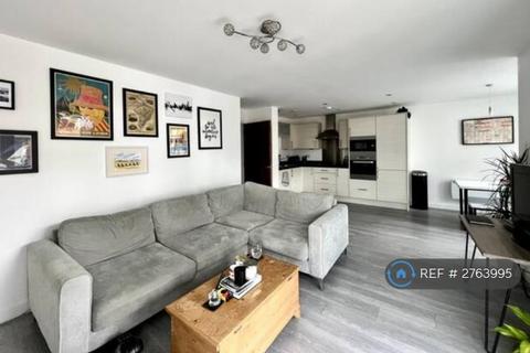 2 bedroom flat to rent, Midlothian Court, Gateshead, NE8