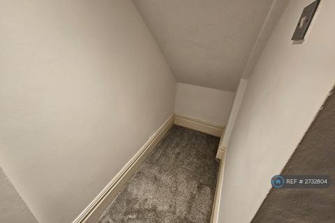 2 bedroom flat to rent, Lithos Road, London, NW3