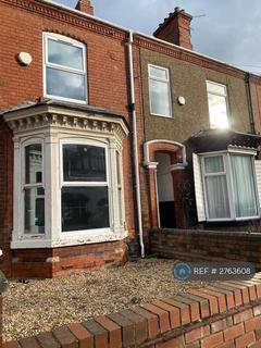 3 bedroom terraced house to rent, Wellowgate, Grimsby, DN32