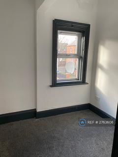 3 bedroom terraced house to rent, Wellowgate, Grimsby, DN32
