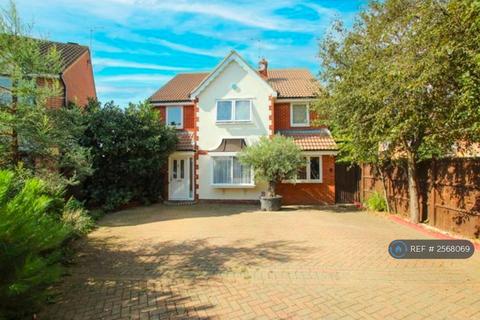 undefined, Robertson Drive, Wickford, SS12
