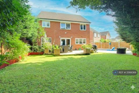 undefined, Robertson Drive, Wickford, SS12