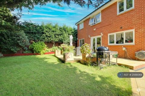 undefined, Robertson Drive, Wickford, SS12
