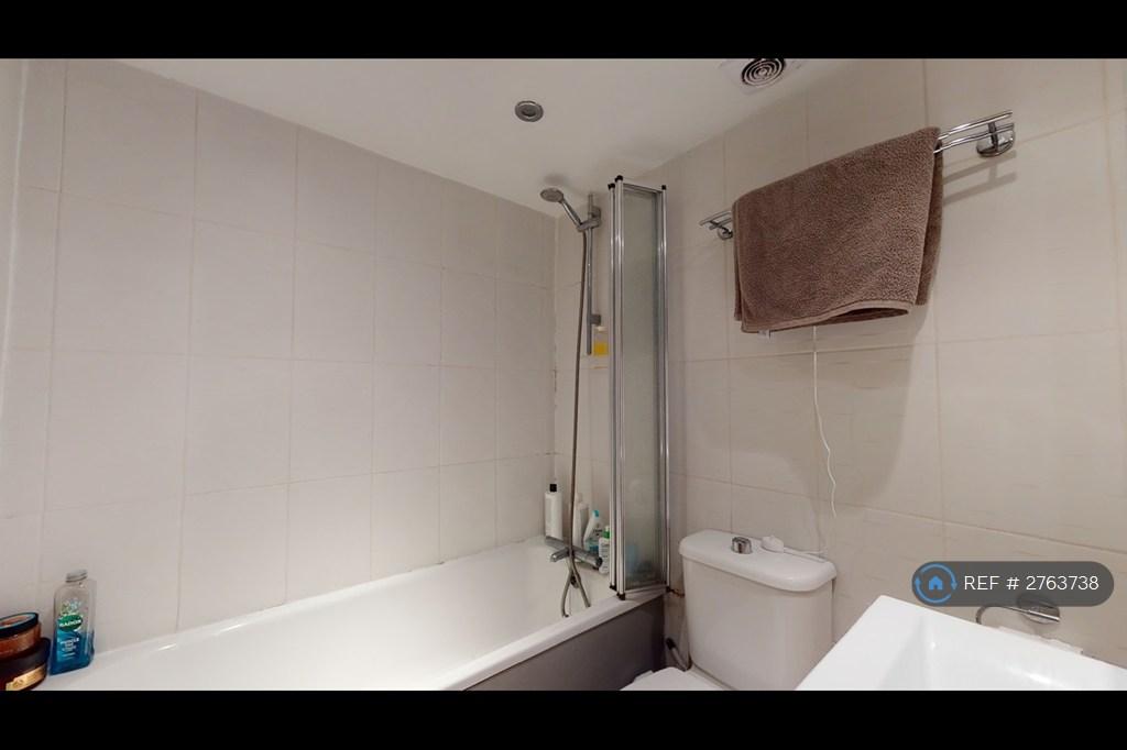 Bath With Overhead Shower