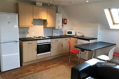 2 bedroom flat to rent, Conel Court, Bournemouth, BH9