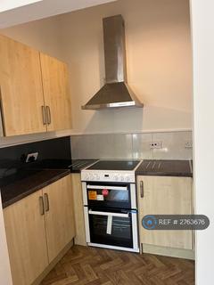 1 bedroom flat to rent, Abergele Road, Colwyn Bay, LL29