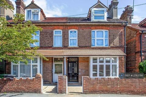 1 bedroom in a house share to rent, Stanley Road, Watford, WD17