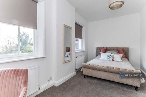 undefined, Frindsbury Road, Rochester, ME2