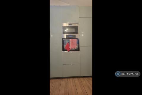 3 bedroom terraced house to rent, Welbeck Road, London, E6