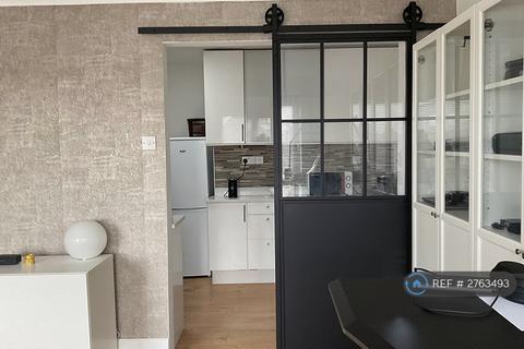 1 bedroom flat to rent, Evelyn Road, Wimbledon, SW19