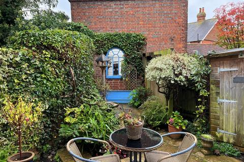 2 bedroom cottage for sale, The Street, Appledore, Kent TN26 2BU