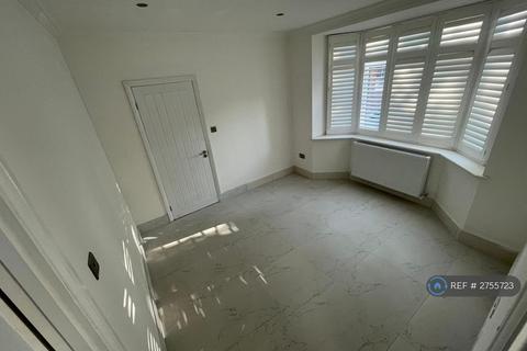 undefined, Pickhurst, Bromley, BR4