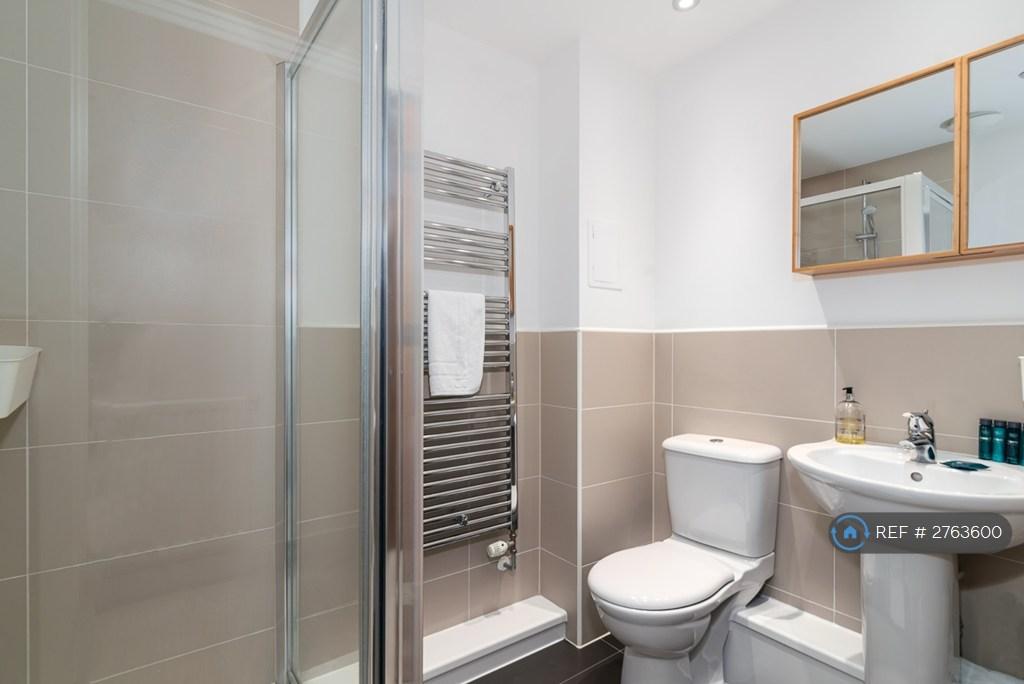 Master Bedroom Ensuite