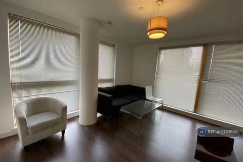 2 bedroom flat to rent, Cypress Place, Manchester, M4