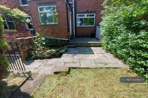 2 bedroom semi-detached house to rent, Richmond Street, Stoke-On-Trent, ST4