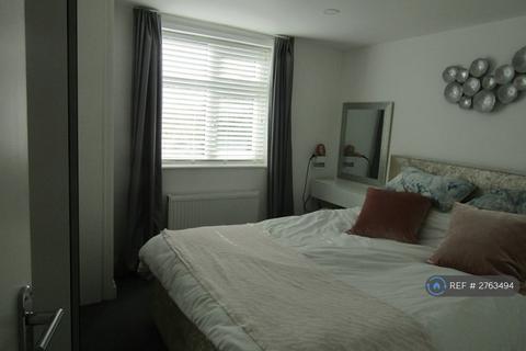 3 bedroom flat to rent, Richmond House, Herne Bay, CT6