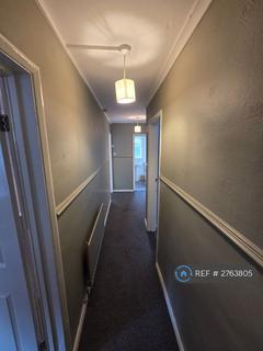 2 bedroom flat to rent, Carmel Road, Halifax, HX3
