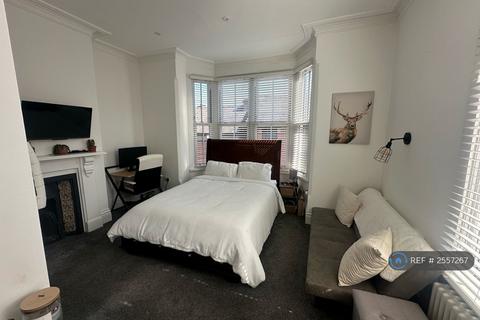 1 bedroom in a house share to rent, St. Mary Street, Ilkeston, DE7