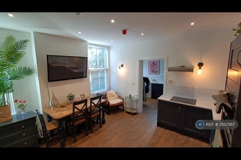 1 bedroom in a house share to rent, St. Mary Street, Ilkeston, DE7