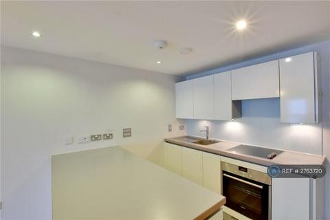 1 bedroom flat to rent, Seren Park Gardens, London, SE3
