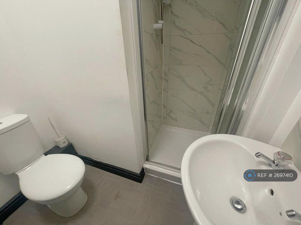 Room 1 Ensuite