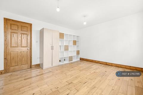 2 bedroom flat to rent, Court Street, London, E1