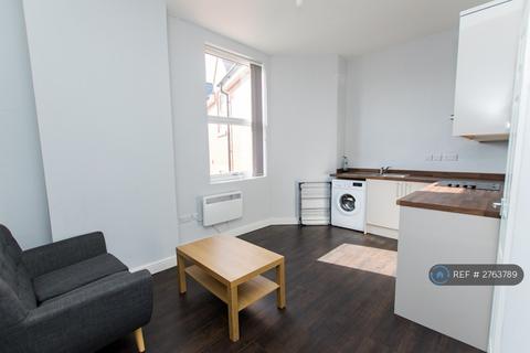 1 bedroom flat to rent, Dovercastle, Nottingham, NG7