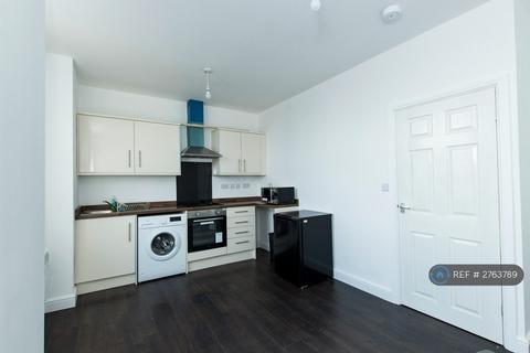 1 bedroom flat to rent, Dovercastle, Nottingham, NG7