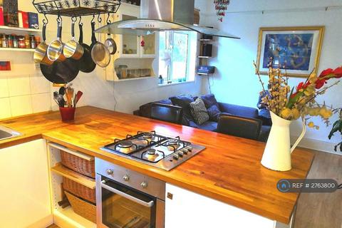 2 bedroom flat to rent, Montem Rd, London, SE23