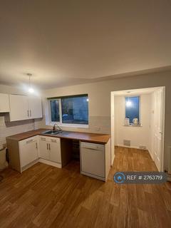 3 bedroom semi-detached house to rent, Tickleford Drive, Southampton, SO19