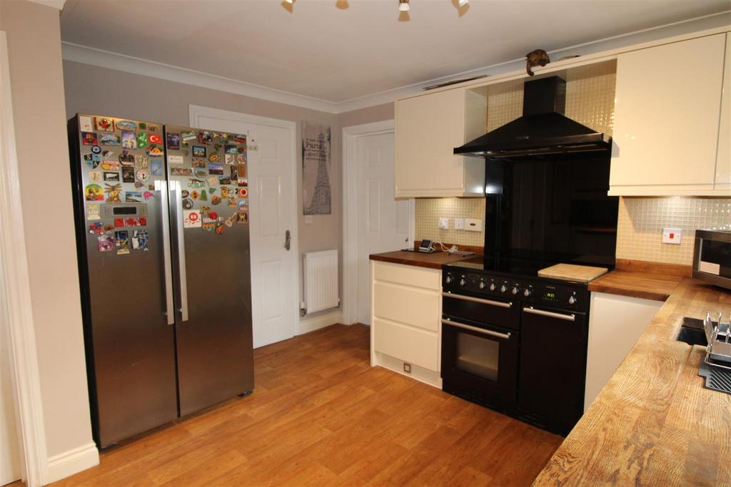 Kitchen/Breakfast Room