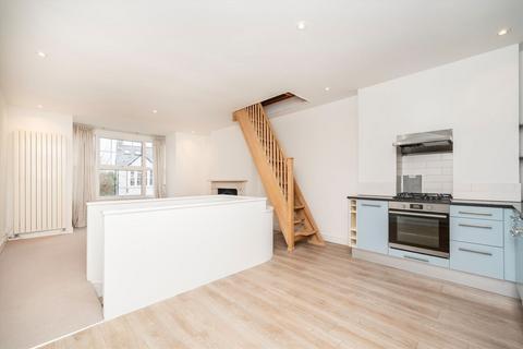 2 bedroom flat to rent, Florence Road, London W4