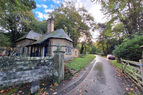 undefined, Frodsham, Cheshire