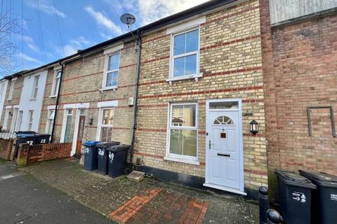 3 bedroom end of terrace house to rent, Crunden Road, South Croydon
