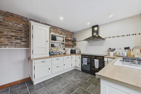 4 bedroom detached house for sale, Lane End Mews, High Street , Thurnscoe