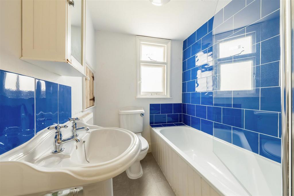 Flat 5, 68 Lansdowne Place -18.jpg